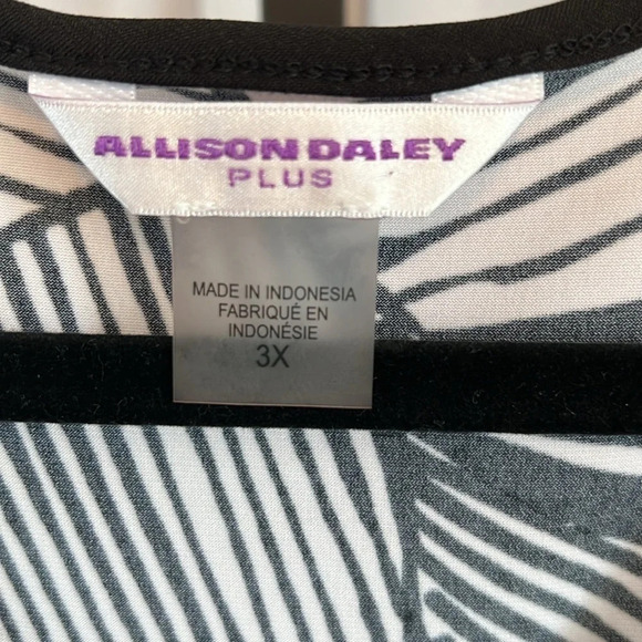 Women’s Allison daily plus 3X, color, black and white, spandex, polyester, EUC - Picture 2 of 6